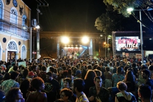 Opening of Ocupa Política in public plaza in Recife, Brazil.